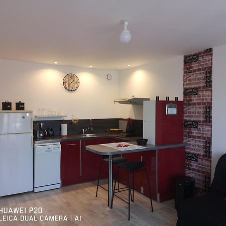 Appartement 126 Rue Gaston Bonnefond à Montreuil-Bellay Extérieur photo